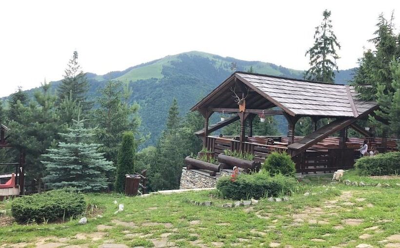 פנסיון Complex Turistic Alpina Blazna Sant