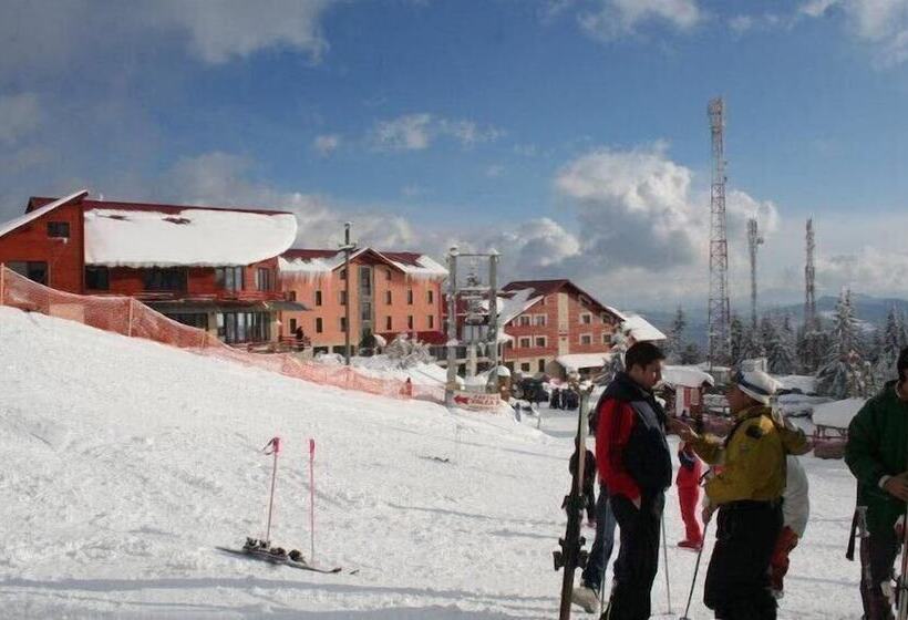 פנסיון Complex Turistic Alpina Blazna Sant