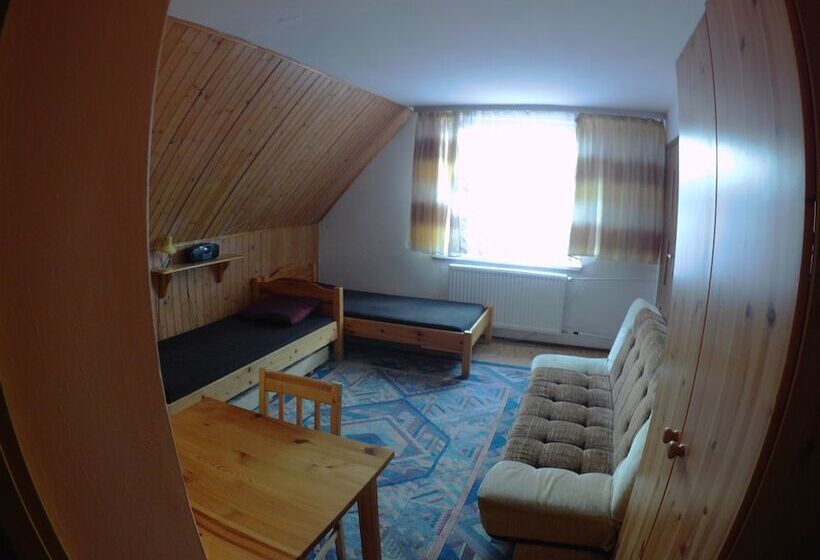 פנסיון Domlesny