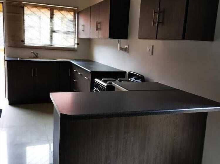 פנסיון Green Olive Residences