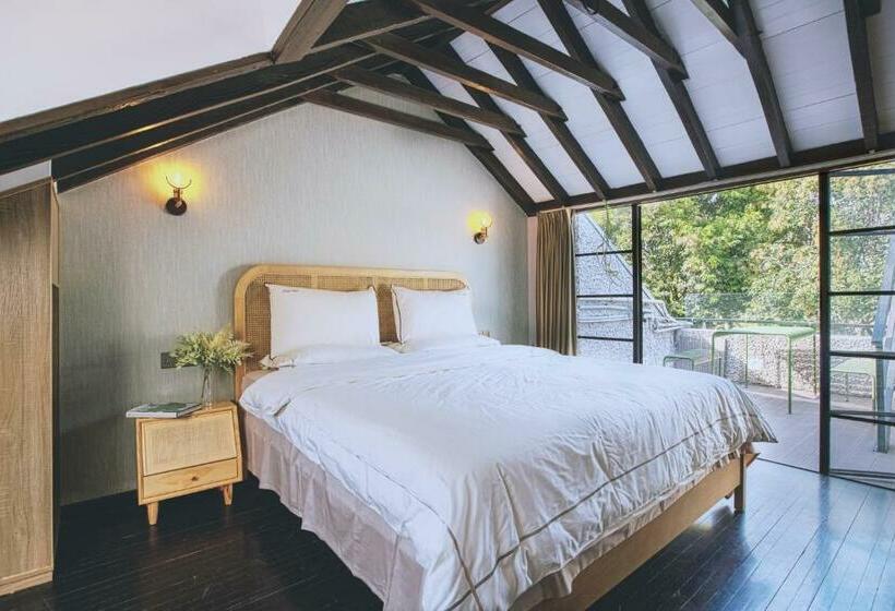 Pension Shanghai Downtown Hills Boutique Guesthouse   Near Metro Line 7, Exit 3, Changping Road