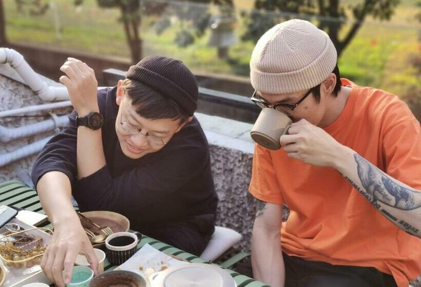 Pension Shanghai Downtown Hills Boutique Guesthouse   Near Metro Line 7, Exit 3, Changping Road