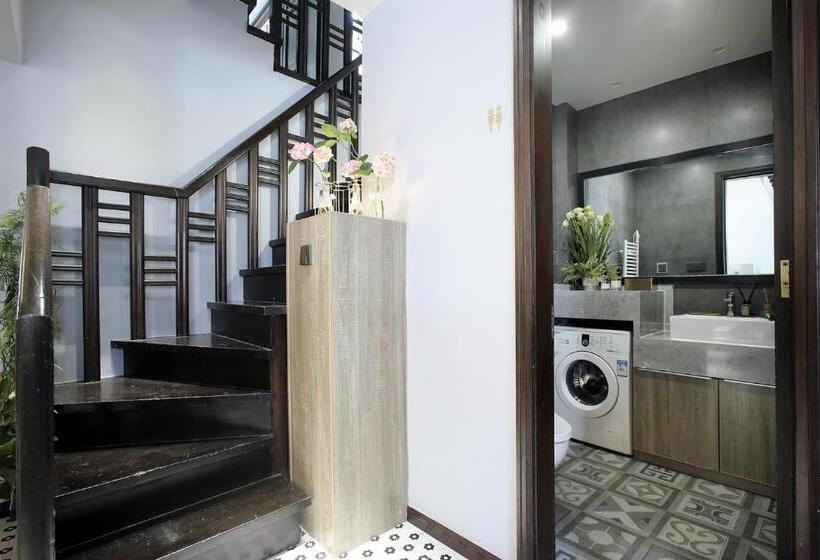 Pension Shanghai Downtown Hills Boutique Guesthouse   Near Metro Line 7, Exit 3, Changping Road