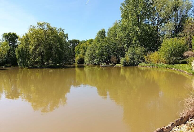 펜션 Moulin Du Soustre
