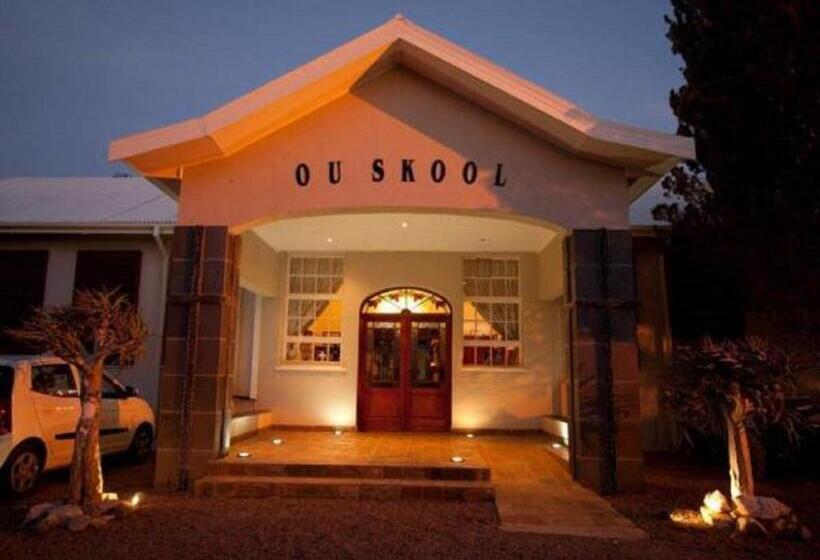 ペンション Ou Skool Guesthouse