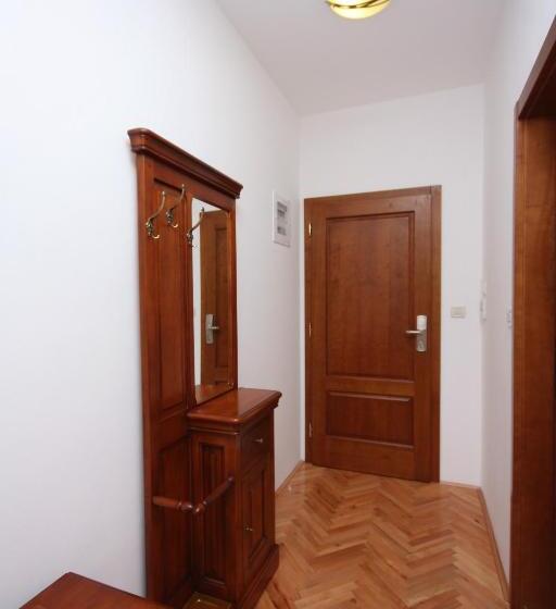 ペンション Rooms With A Swimming Pool Tisno, Murter   3219