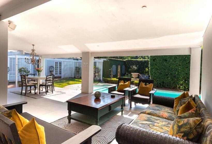 펜션 Taunton Manor