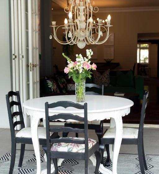 ペンション Taunton Manor