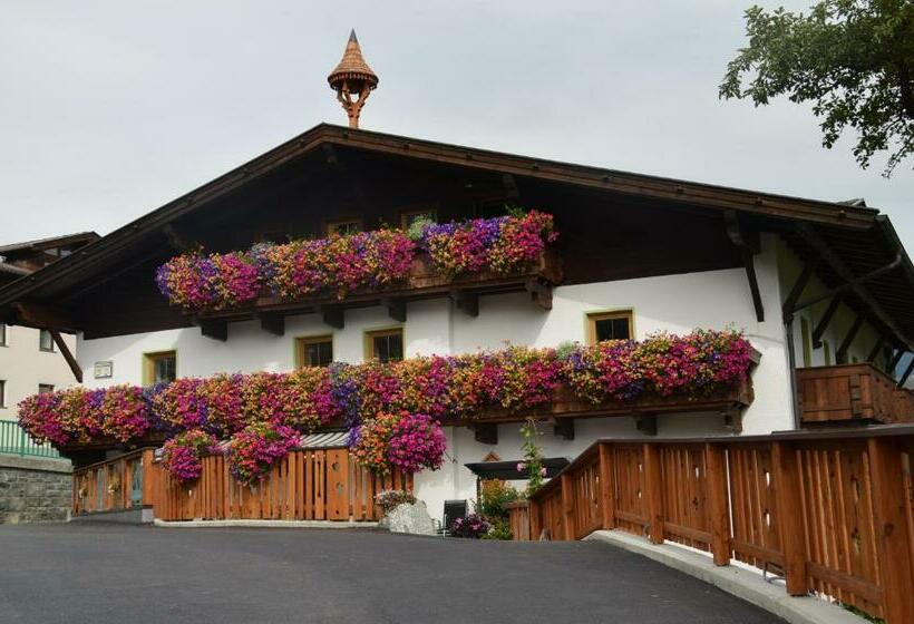 Pension Kirchbrugger