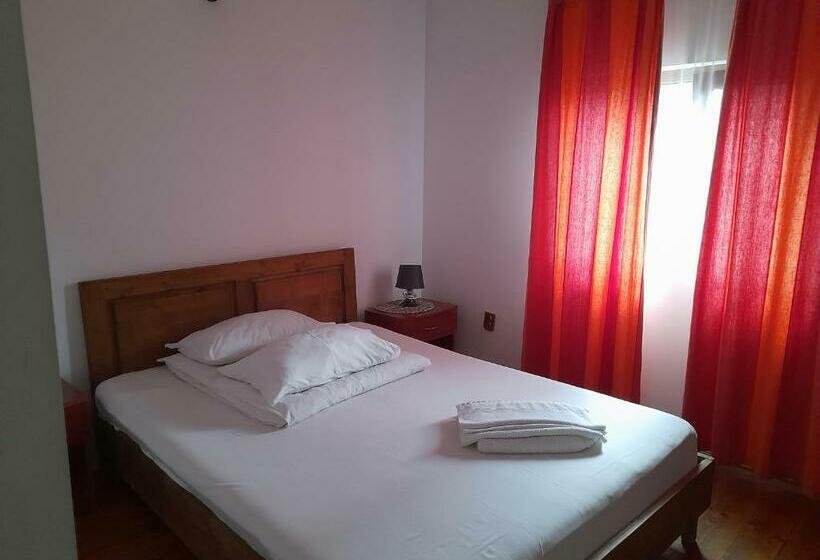 Pensiunea Trei Ponei