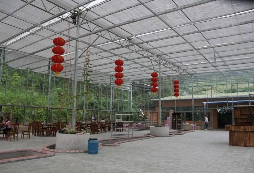 Курорт Southeastern Flying Tiger Manor