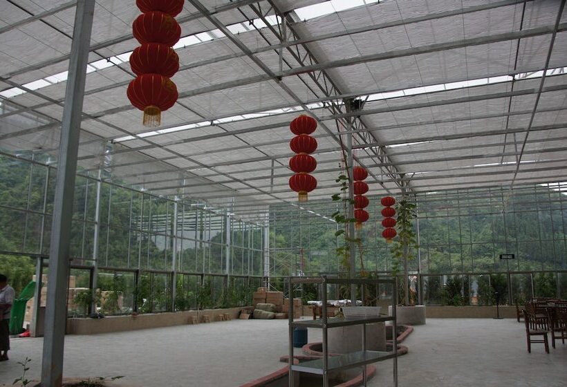 Курорт Southeastern Flying Tiger Manor