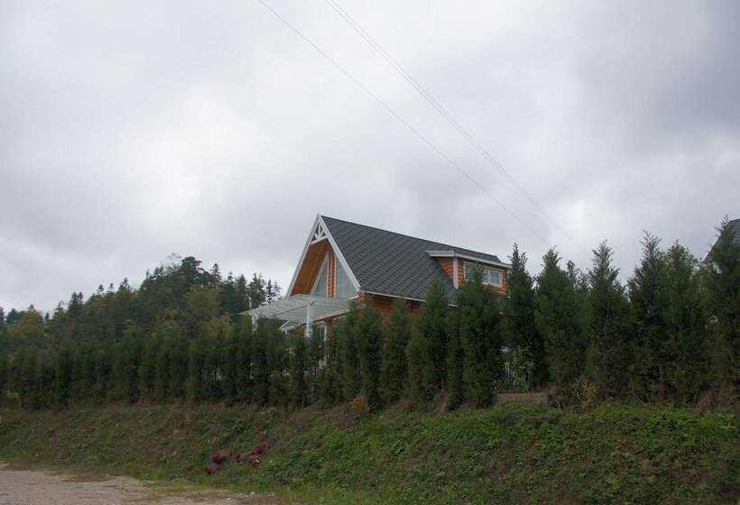 Курорт Southeastern Flying Tiger Manor