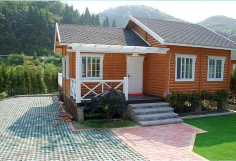 Курорт Southeastern Flying Tiger Manor