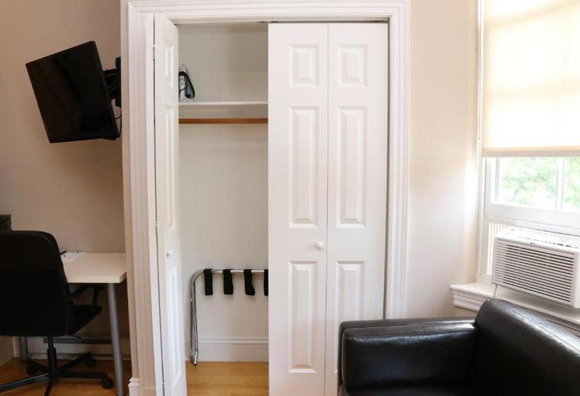 Stylish Downtown Studio In The Southend, C.ave# 3