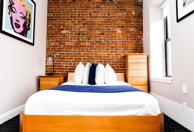 Stylish Downtown Studio In The Southend, C.ave #31