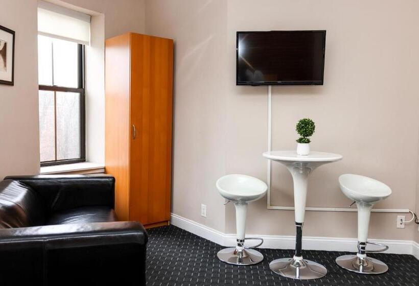 Stylish Downtown Studio In The Southend, C.ave #31