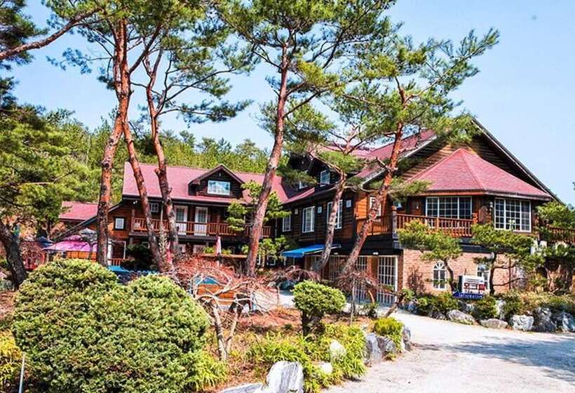 Taean Oak Vill Pension