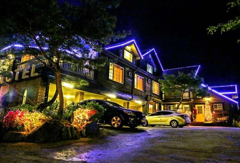 Taean Oak Vill Pension