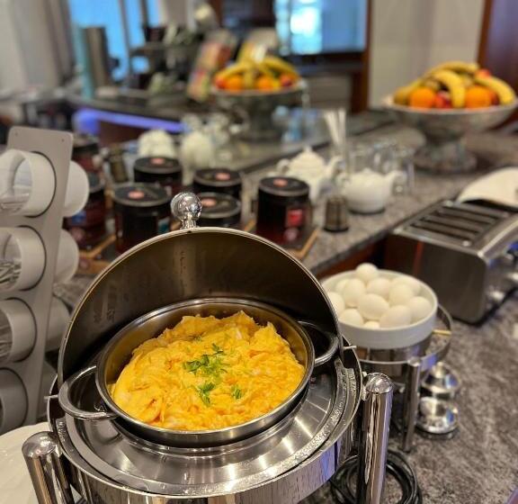 The Kral   Business Hotel & Serviced Apartments