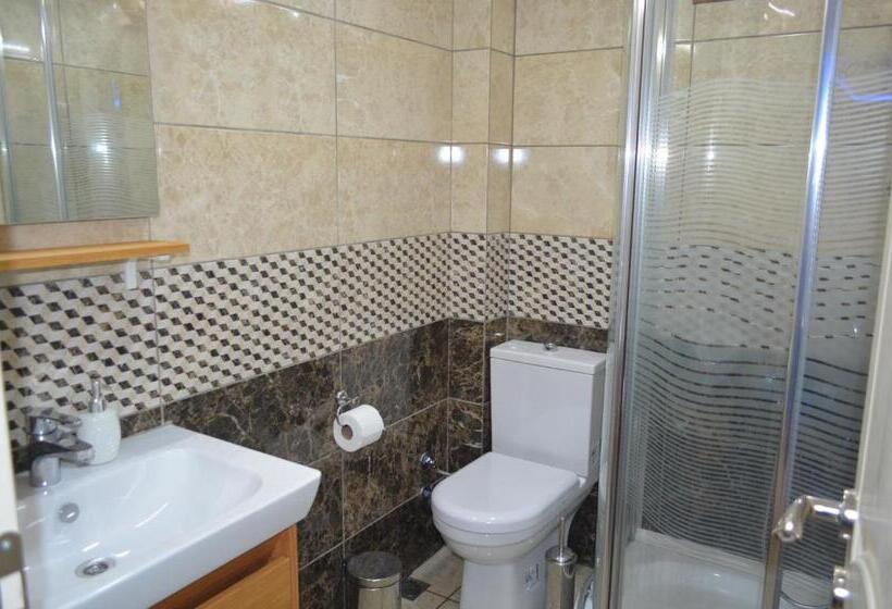 Ada Palas Otel