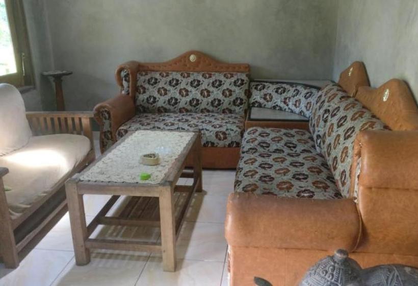 هاستل Argosari Homestay Syariah