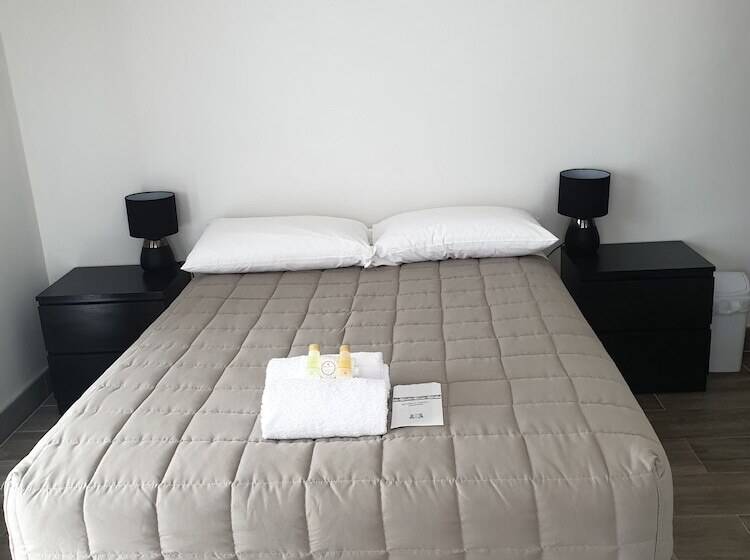 הוסטל Forstay Motel