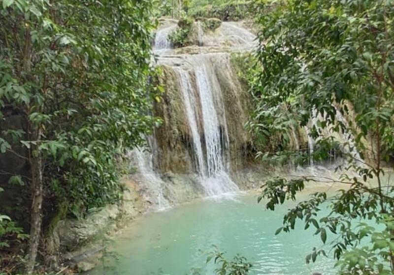 호스텔 Homestay Dulngori Syariah