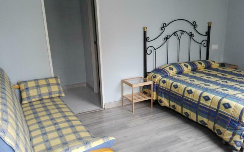 Albergue La Casona Del Peregrino