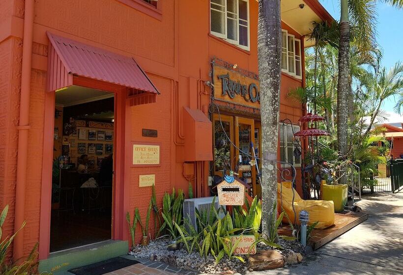 호스텔 Travellers Oasis