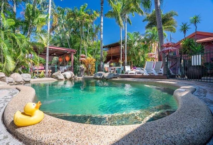 Общежитие Travellers Oasis