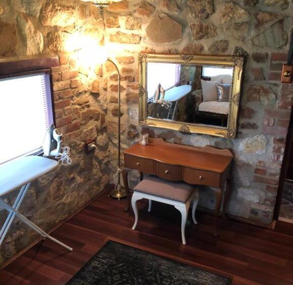 Barossa Barn Bed And Breakfast