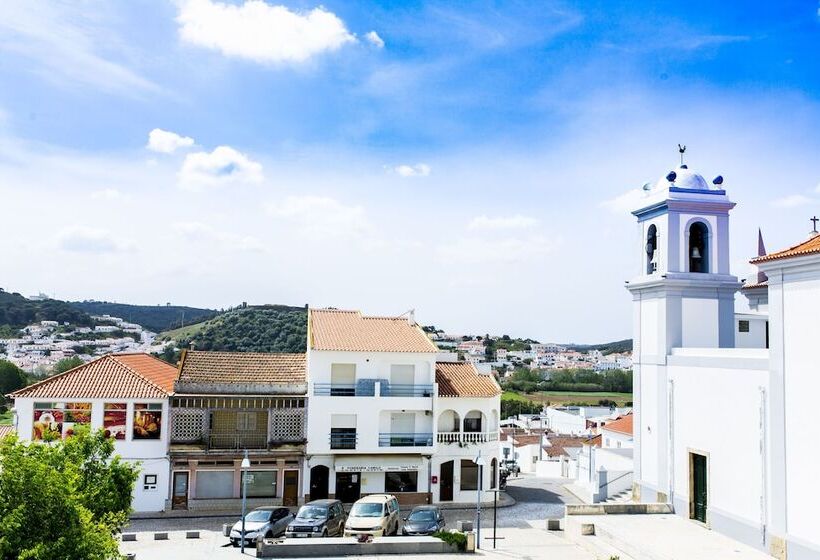 ベッドアンドブレックファースト Atlantic Lodge