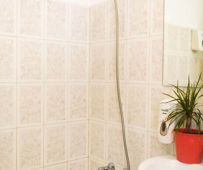 ベッドアンドブレックファースト Atlantic Lodge