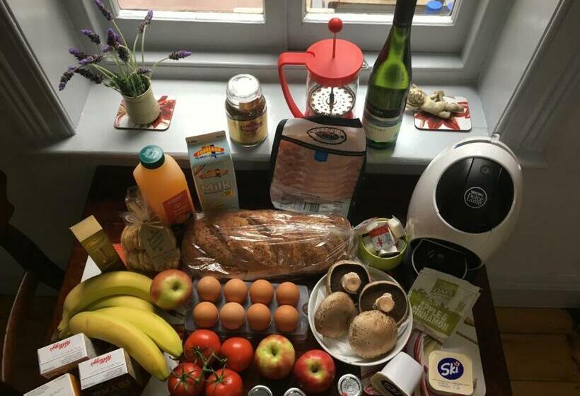 ベッドアンドブレックファースト Bluebird Cottage