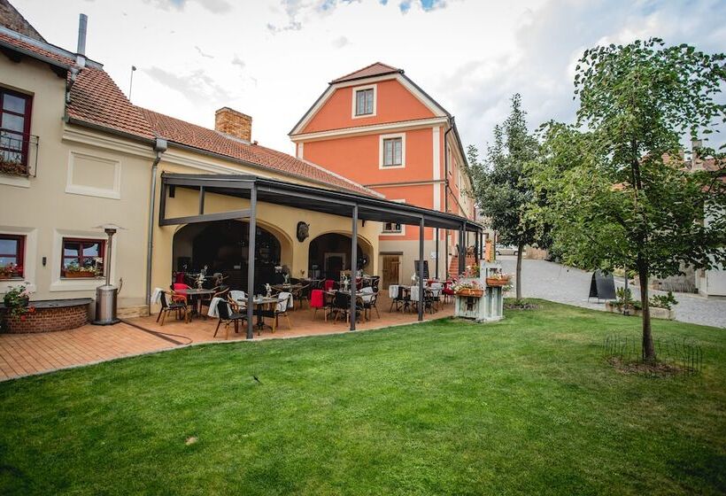 ベッドアンドブレックファースト Dvur Hoffmeister