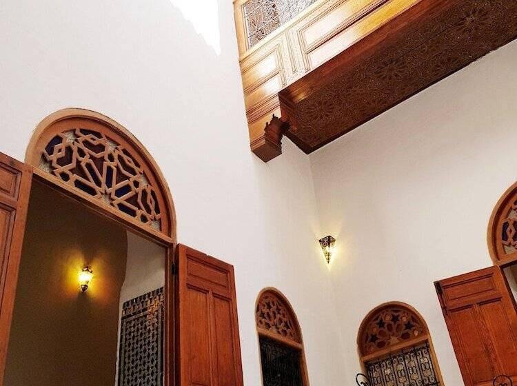 تختخواب و صبحانه Riad Inspira