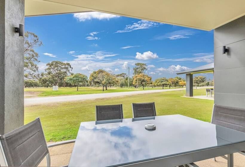 Comfort Suites Clubarham Golf Resort