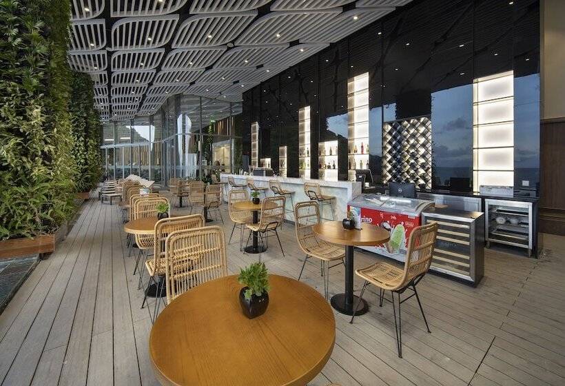 Flamingo Resort Cat Ba