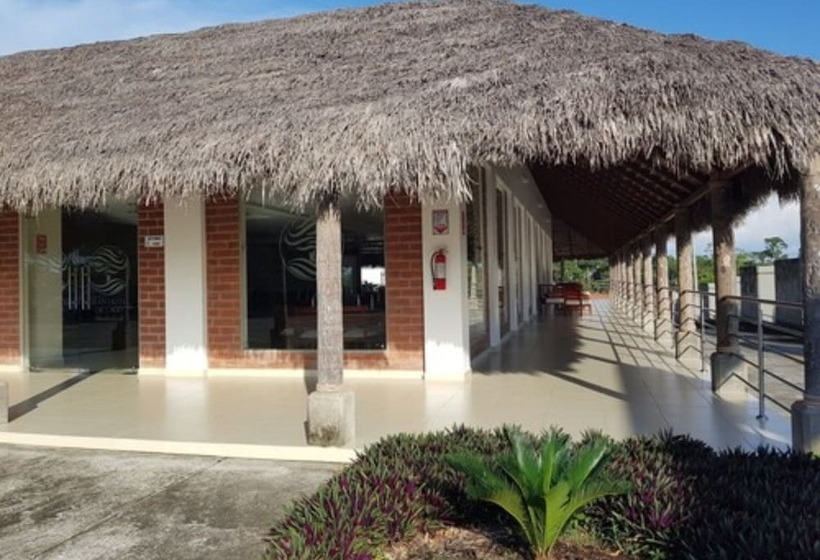 Gran Hotel De Lago   Shushufindi