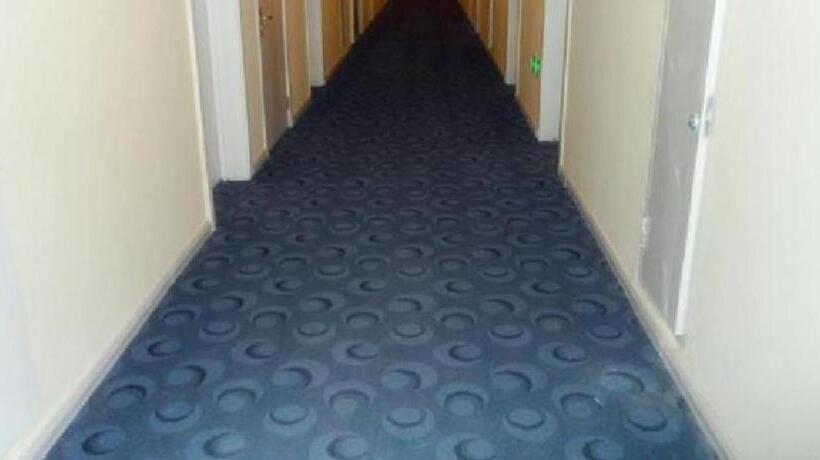 فندق 7days Inn Korla Passenger Station