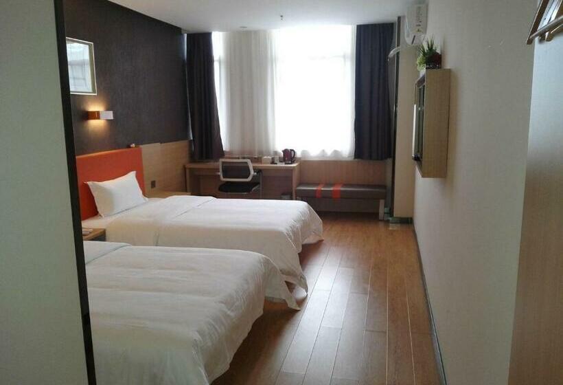 酒店 7days Premium Huanggang Hong`an Juranzhijia Studio City