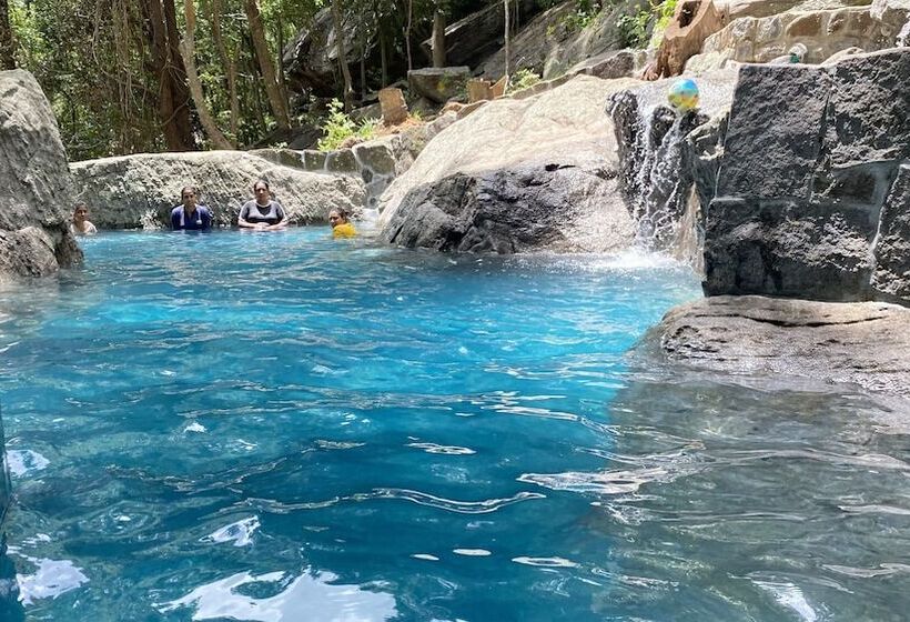 ホテル Arangala Forest Lodge