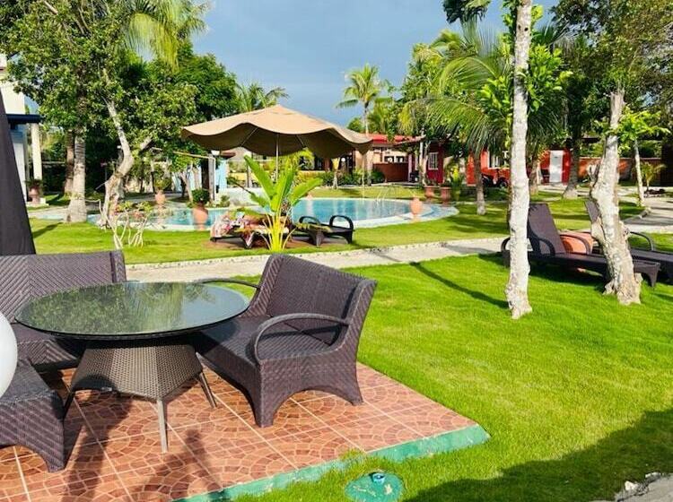 Отель Cabilao Sanctuary Beach & Dive Resort