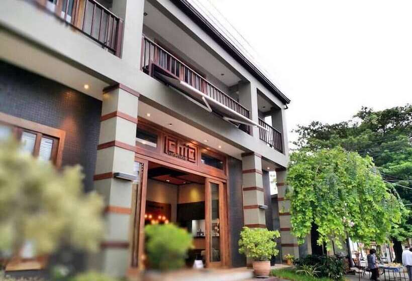 ホテル Chic Chiangkhan
