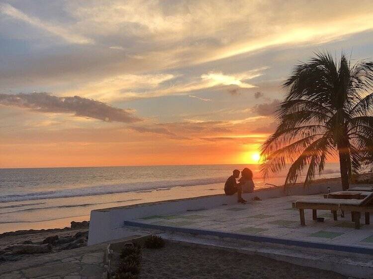 فندق Costa Oeste