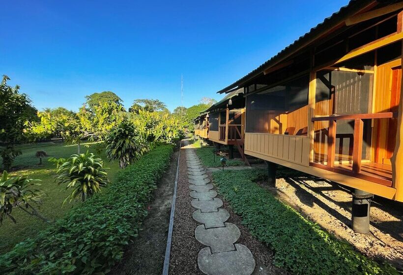 هتل Ecoamazonia Lodge