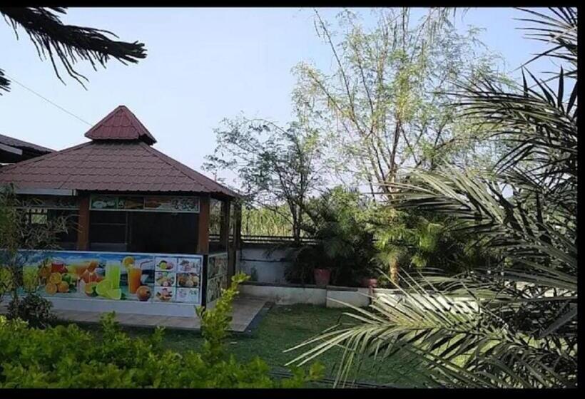 בית מלון כפרי Gandharv Garden