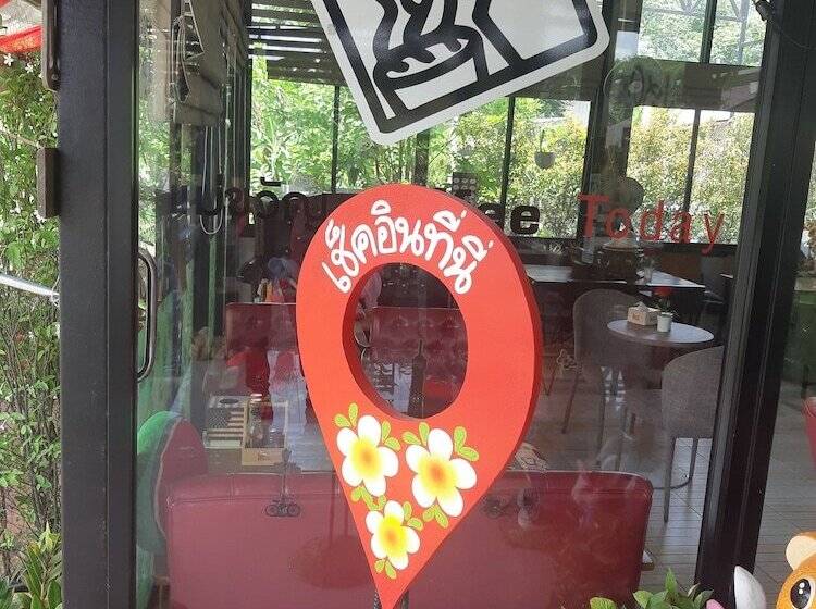 בית מלון כפרי Makwan Resort Rayong