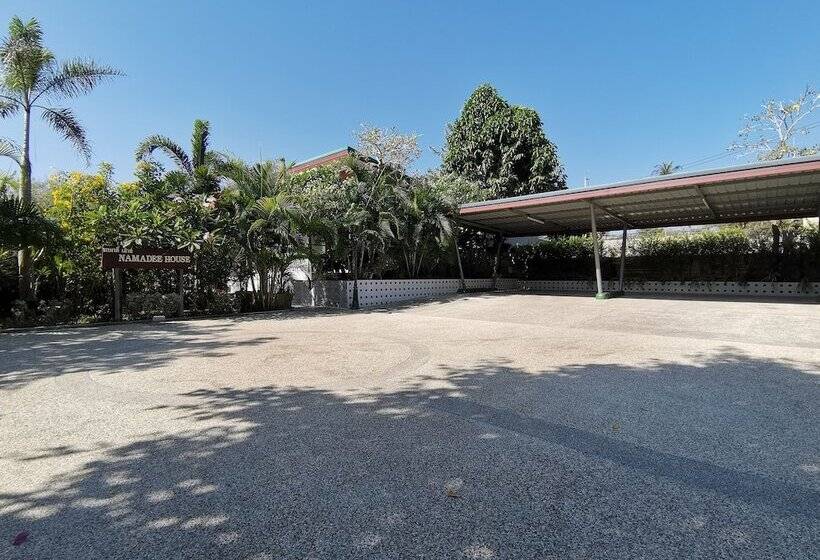 Отель Namadee House